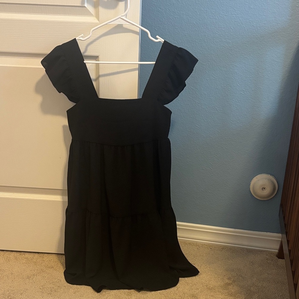 SHEIN Black Ruffle Sleeve Dress